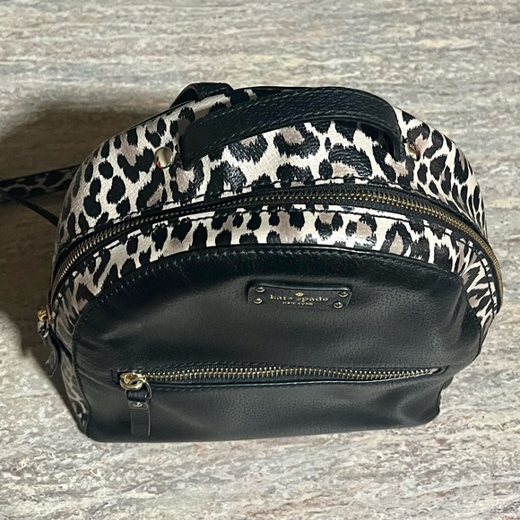 NWOT Kate Spade ♠️ black and animal print 109% cow leather small backpack - Picture 3 of 15